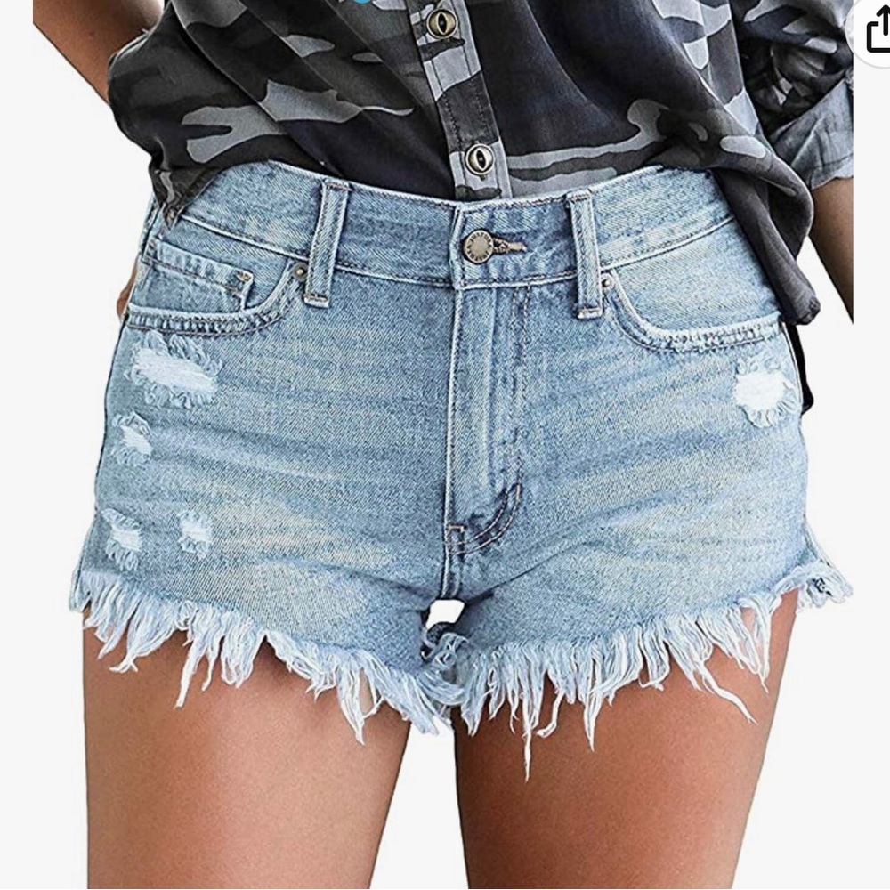 Onlypuff Women’s Denim Shorts/Hot Shorts Size Medium Mid Waisted with Pockets